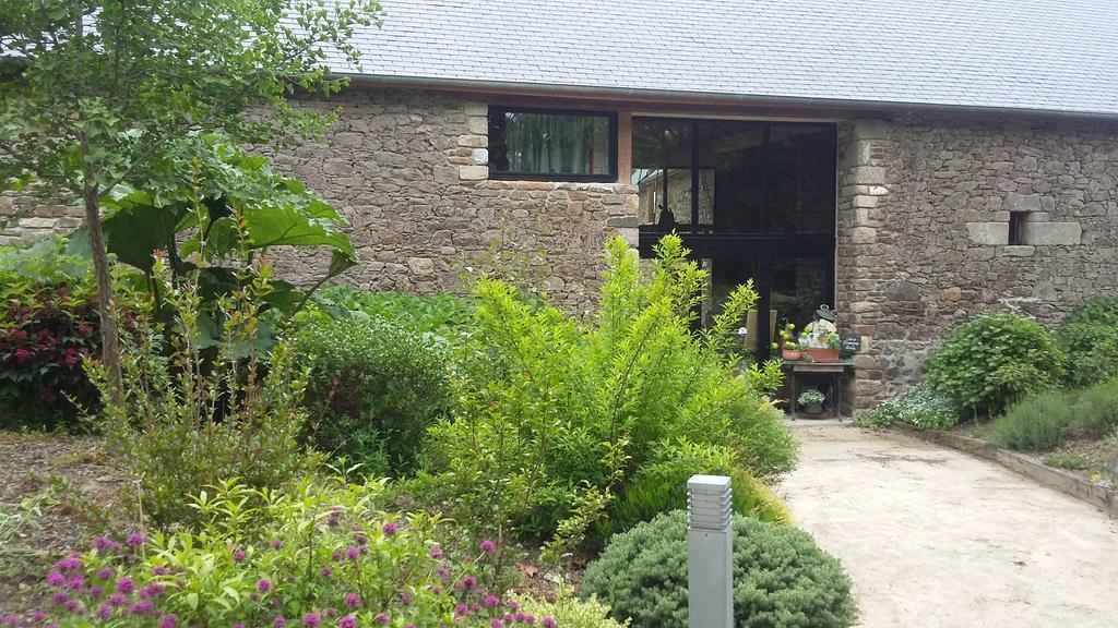 Aux Greniers A Reves Bed and Breakfast Plestan Eksteriør billede