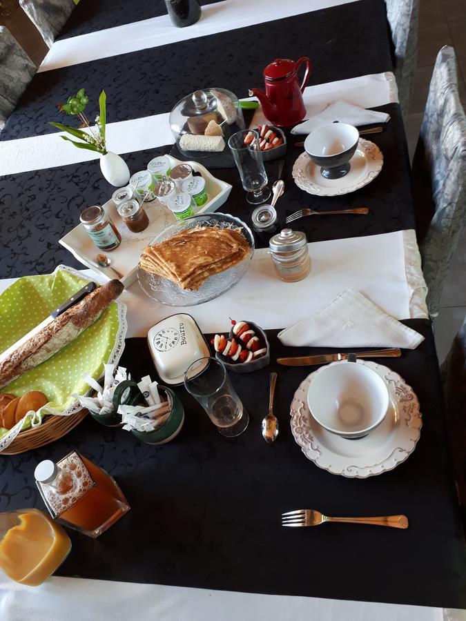 Aux Greniers A Reves Bed and Breakfast Plestan Eksteriør billede